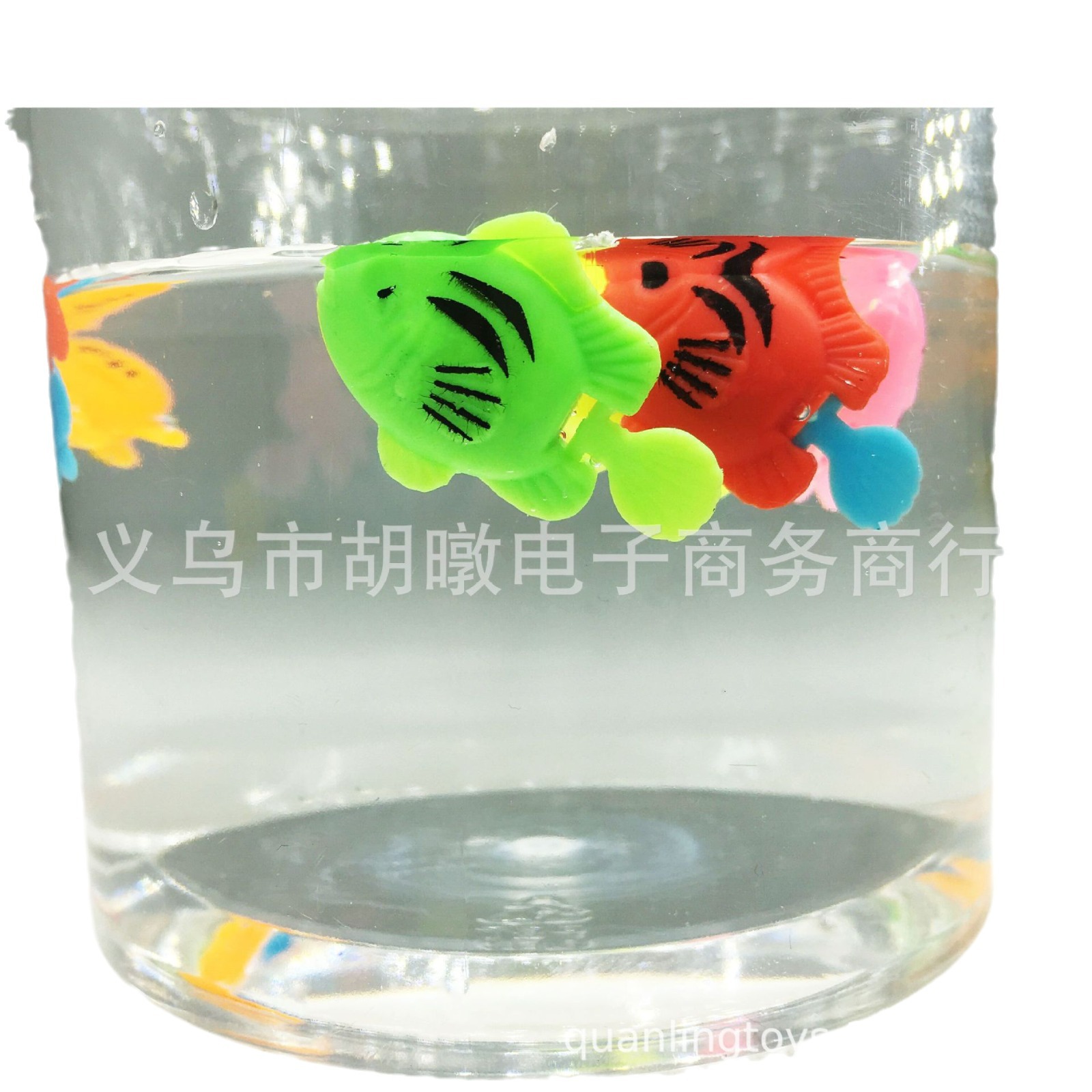 Simulated fish, ornamental fake fish, water balls, small fish tanks, decorative suspended fish, gashapon accessories, colorful plastic, 2.5CM small fish Item Picture