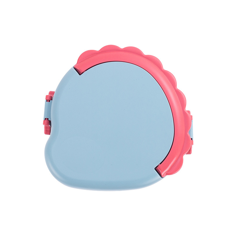 Plastic hand-held lunch box that can be put in the microwave, student-specific fruit box, cartoon dinosaur compartments, non-odor-mixing lunch box Application Scenario