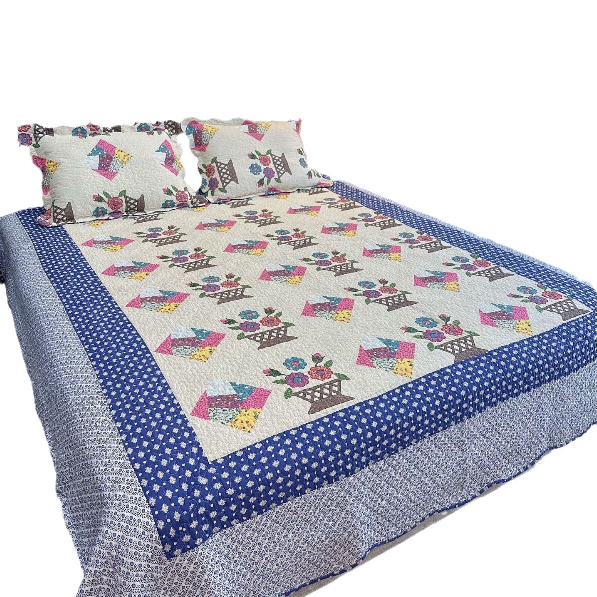 All-cotton quilted quilts for export, printed bed covers, thickened bedding, three-piece set, wholesale of bed covers, home textiles, best-selling pure cotton Item Picture