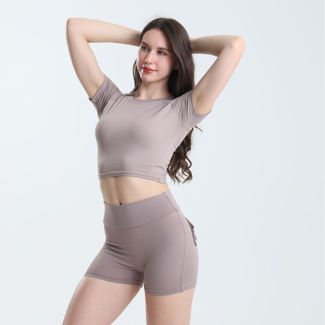 Cross-border European and American sports yoga wear set, Pilates yoga top, high-waisted tight hip-lifting pocket yoga shorts details Picture