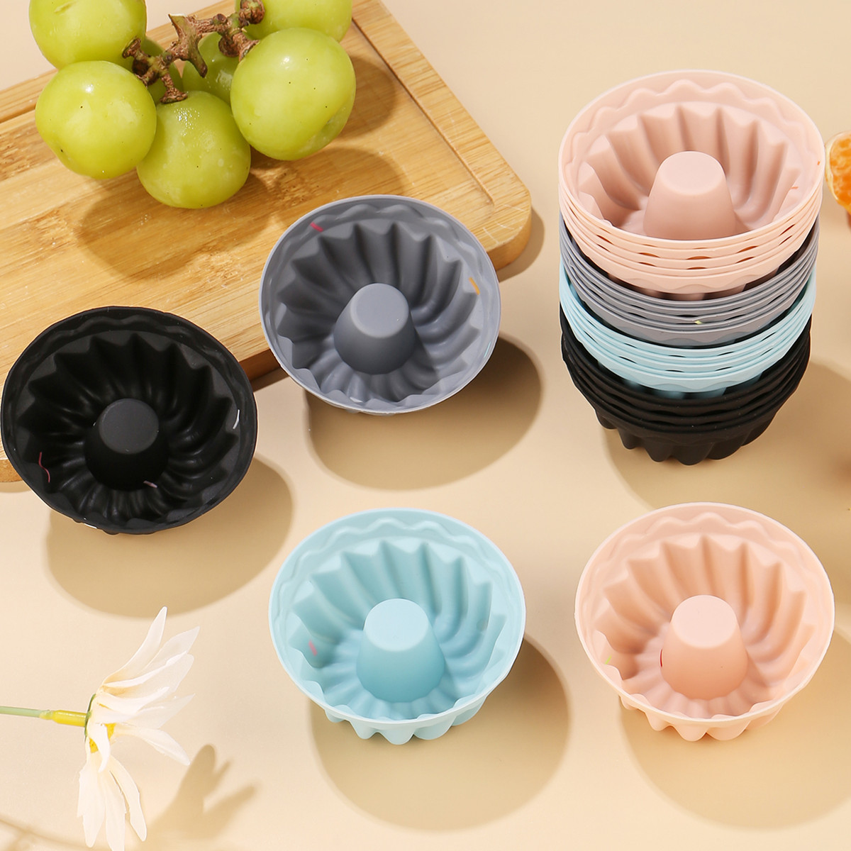 食品级加厚硅胶马芬杯烘焙硅胶模具圆形星形心形正方形玫瑰蛋糕杯产品图