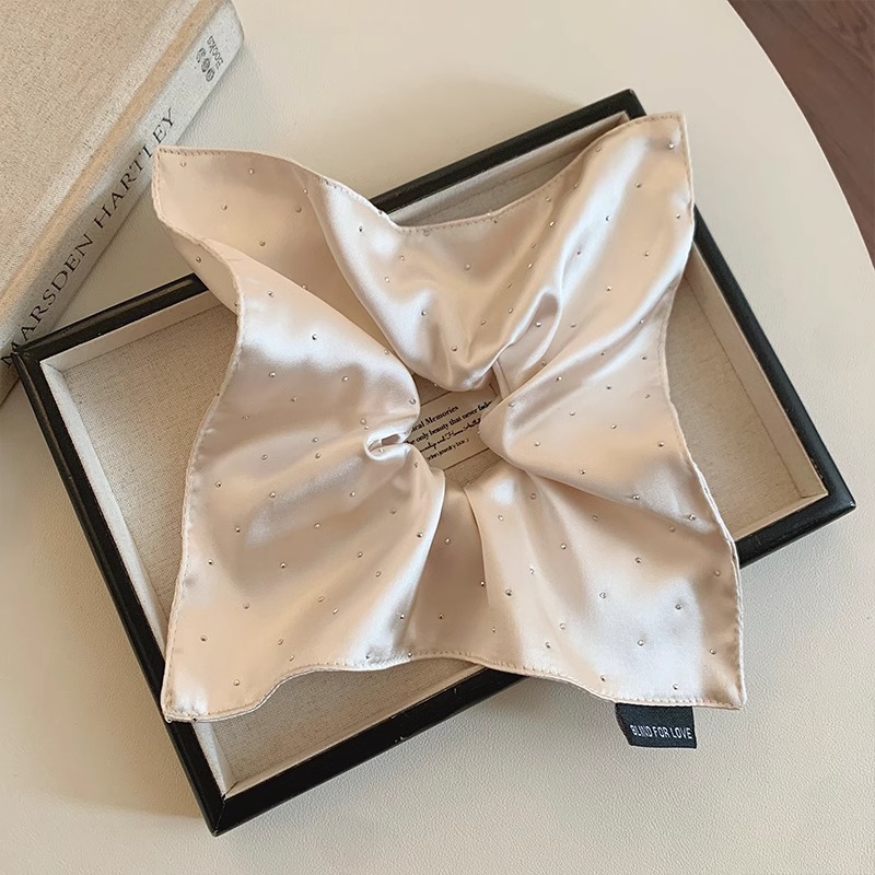 Early spring new style, high-end four-layer extra-large size! Pleated and laid-back style low bun hair tie large intestine hair band hair accessory details Picture