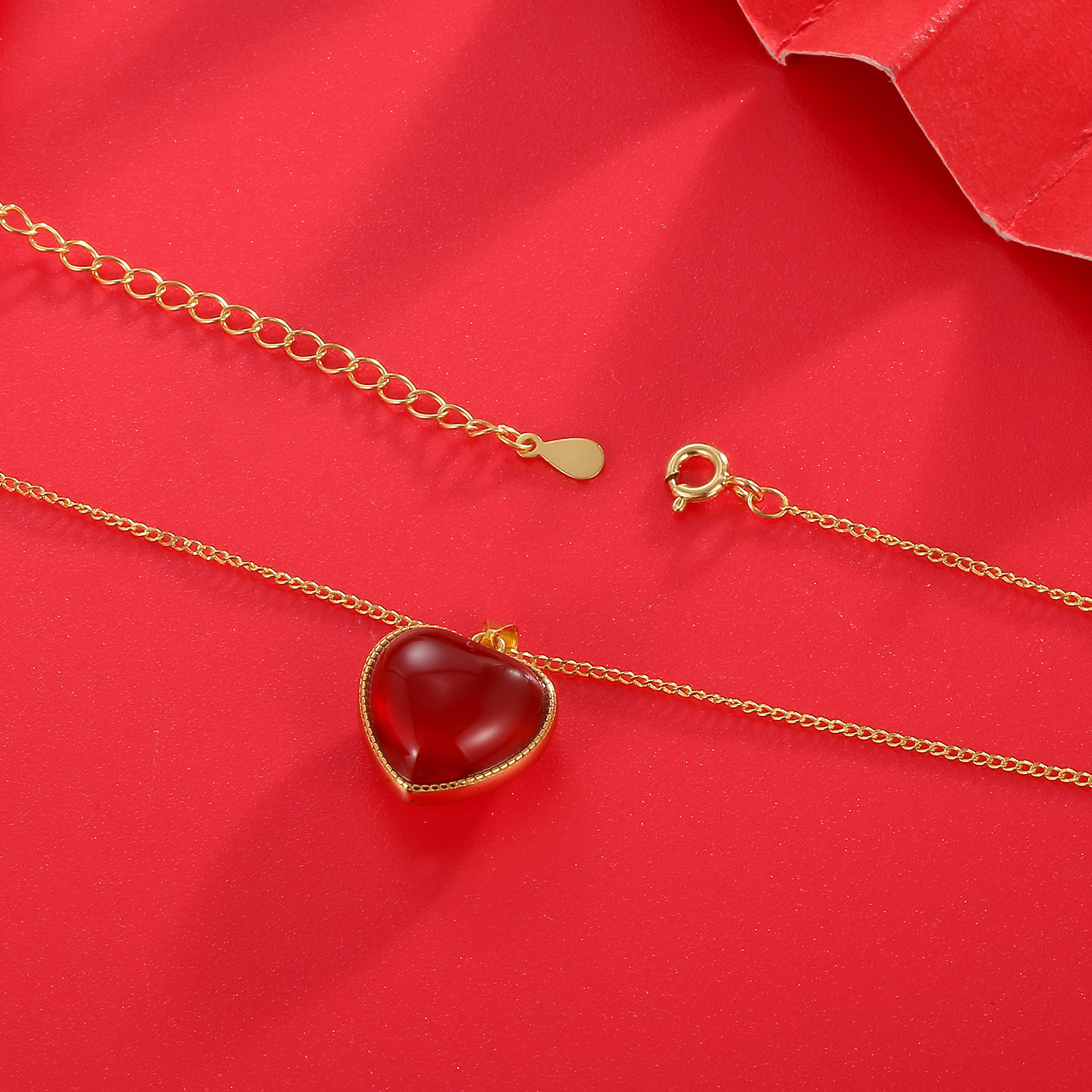 S925 Heart-shaped Little Heart Short Necklace, fashionable and elegant, simple bone chain, Internet celebrity, individual and high-end, a necklace for women Specification drawing