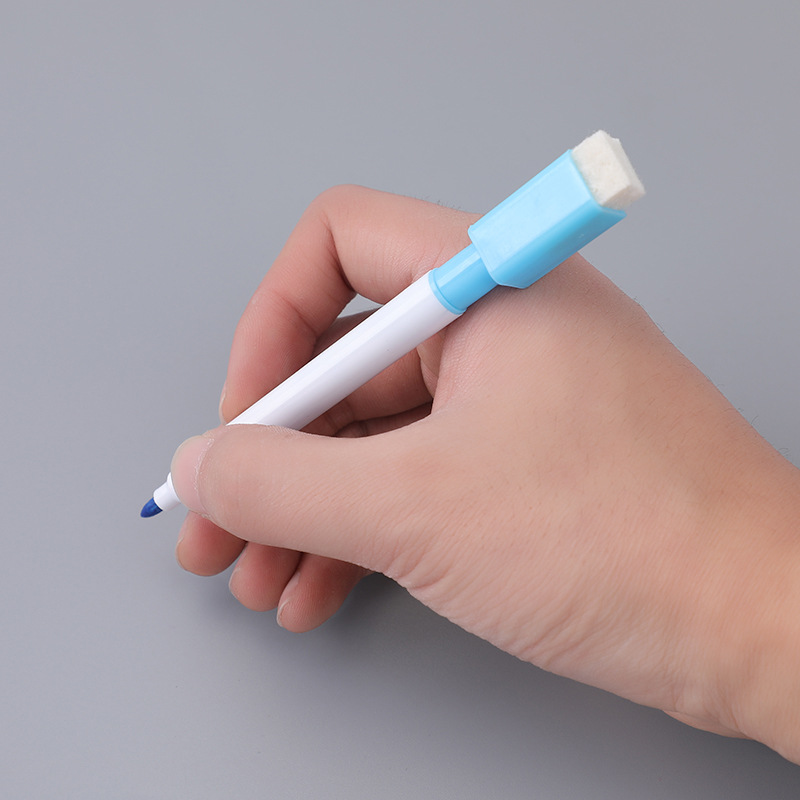 Qianhui 8-color children's whiteboard pen set with magnetic tape brush, colored black marker pen, water-based, erasable and magnetic suction Application Scenario