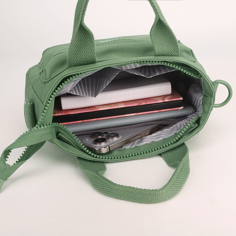 Fashionable and stylish small crossbody bag for women, single-shoulder hand-carried nylon small crossbody bag, fabric bag Specification image