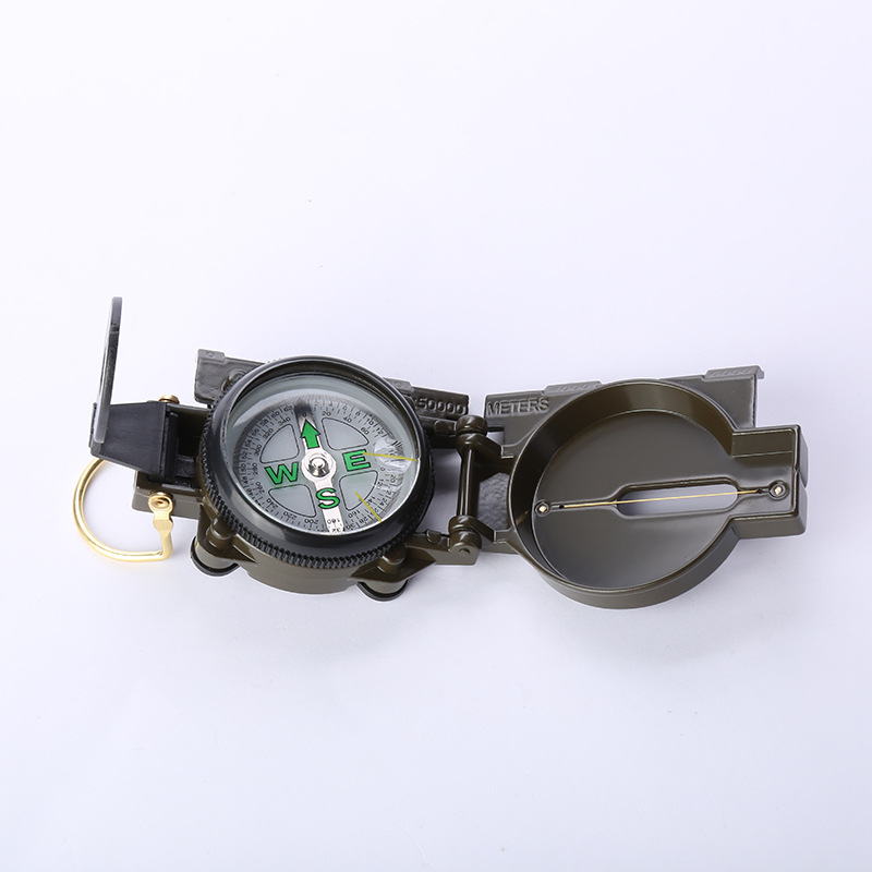 DC45-2A, a new fashionable compass portable direction indicator, is an outdoor travel and camping tool Application Scenario