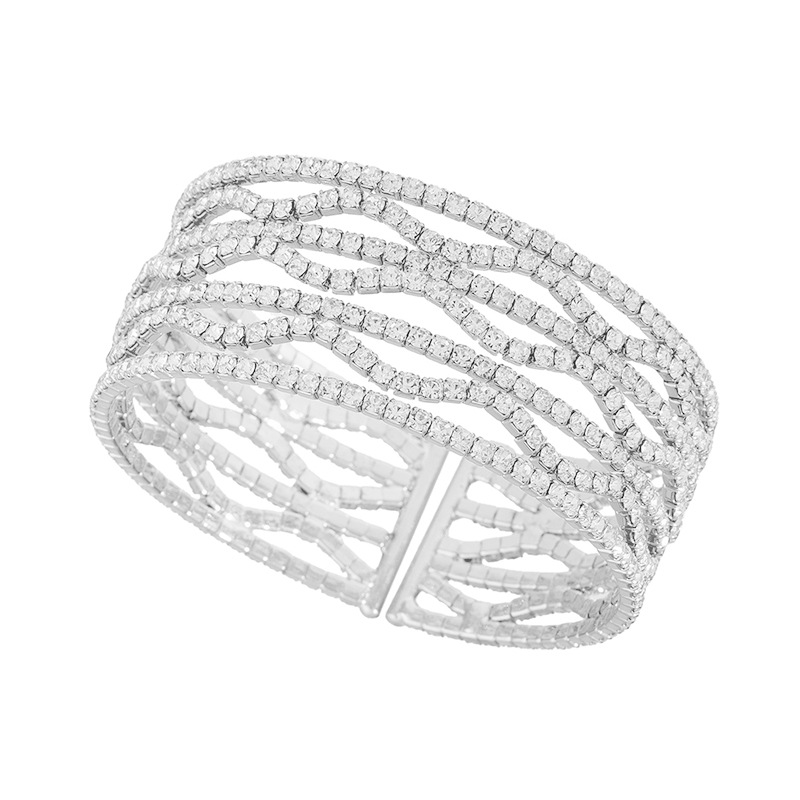 The manufacturer's new cross-border personalized and fashionable seven-row wavy rhinestone open bracelet with steel wire elastic design and diamond-encrusted shiny jewelry Application Scenario