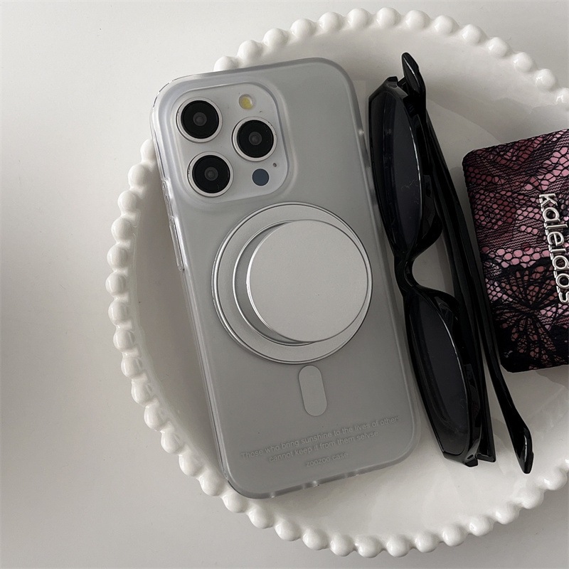 The cool style silver magnetic stand phone case for Apple 17promax is suitable for iPhone16pro with a high-end feel of 15p
