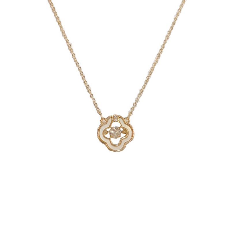 A niche and fashionable design sense shell four-leaf flower necklace, exquisite, light luxury, sweet and versatile necklace accessory source manufacturer Item Picture