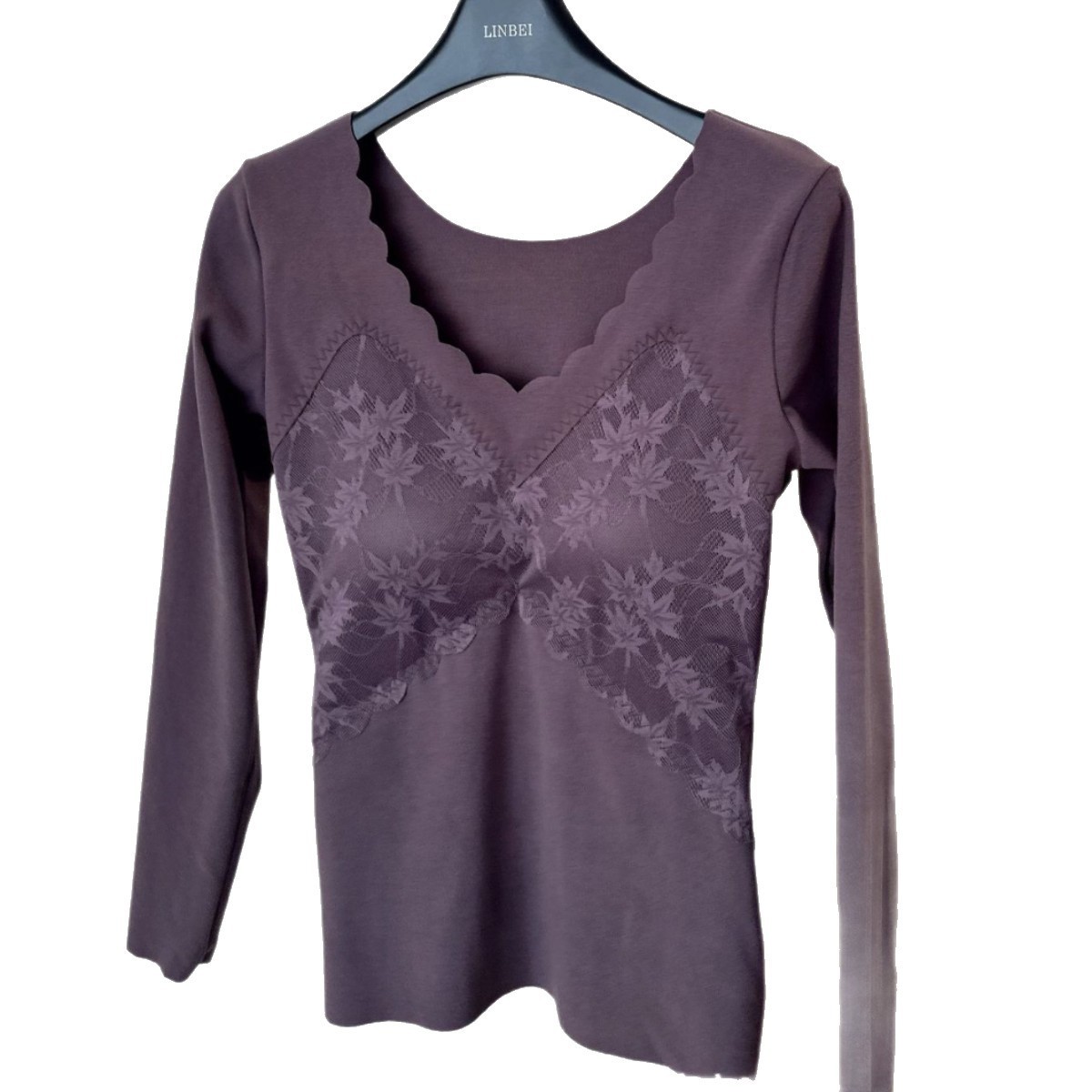 无痕V领蕾丝保暖长袖带胸垫聚拢保暖内衣免穿文胸加厚秋衣打底衣白底实物图