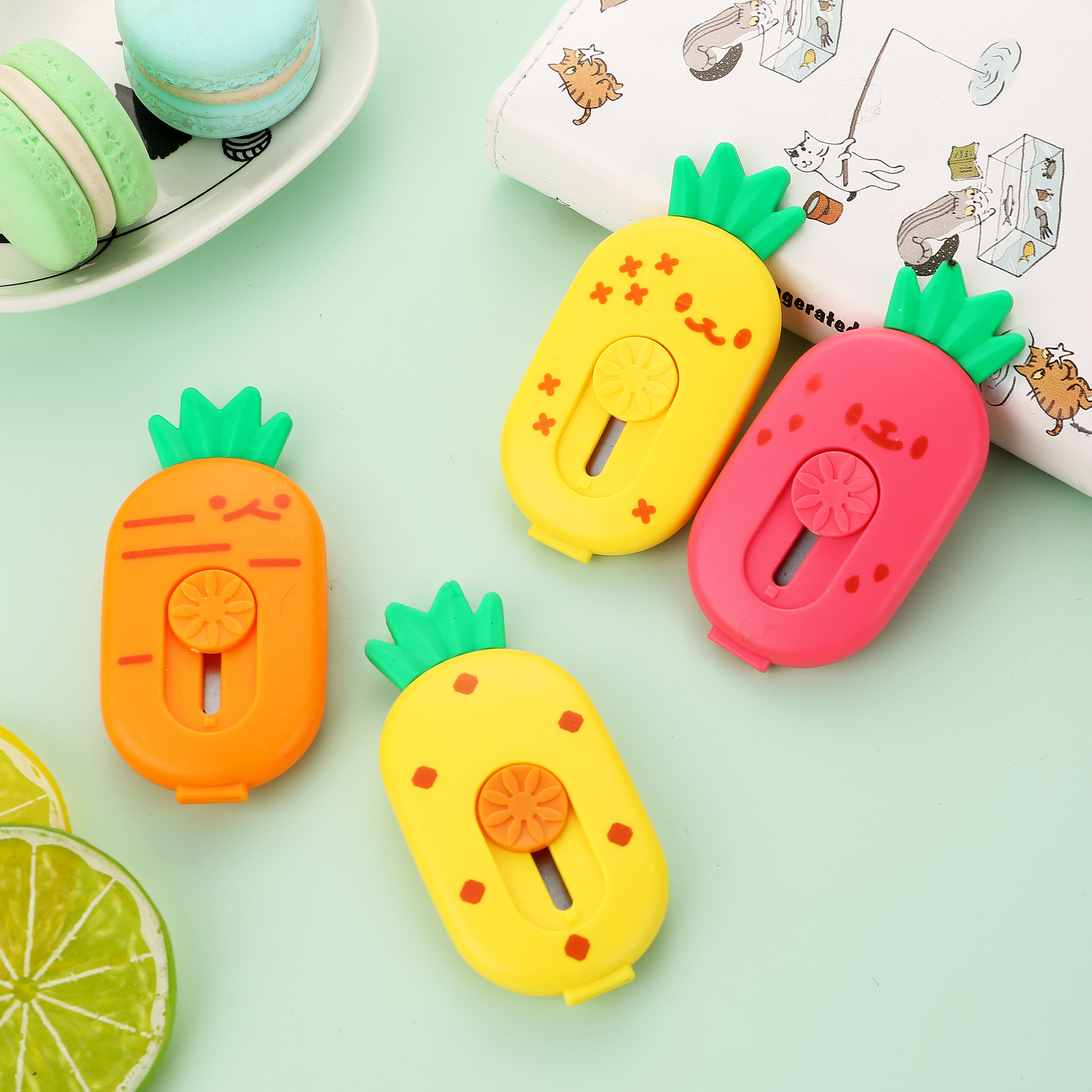 Pioneer Fruit Mini Utility Knife, Portable small student utility knife, express box opening, envelope opening, office paper cutting