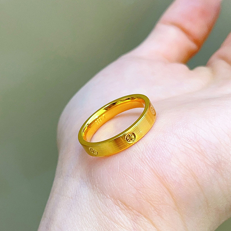 戒指/戒指女/铜微镶戒指/婚戒/解压戒指锆石细节图