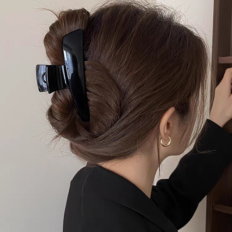 2025 Niche design Korean large hair clip for women, simple and versatile shark clip for the back of the head Specification image