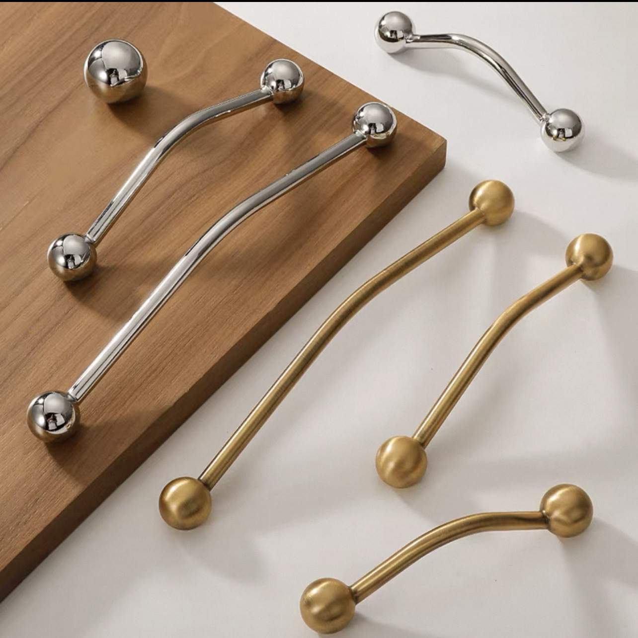 A comprehensive collection of French-style minimalist handles, ancient-style cabinet doors, wardrobes, furniture drawers, and new Chinese-style light luxury bright silver handles details Picture