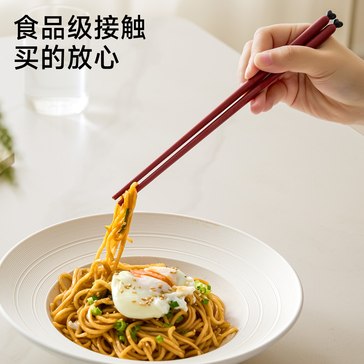 sp sauce Heart-shaped Chopsticks are a new type of high-end antibacterial and anti-mold alloy chopsticks for home use, specially designed for families and resistant to high temperatures Application Scenario