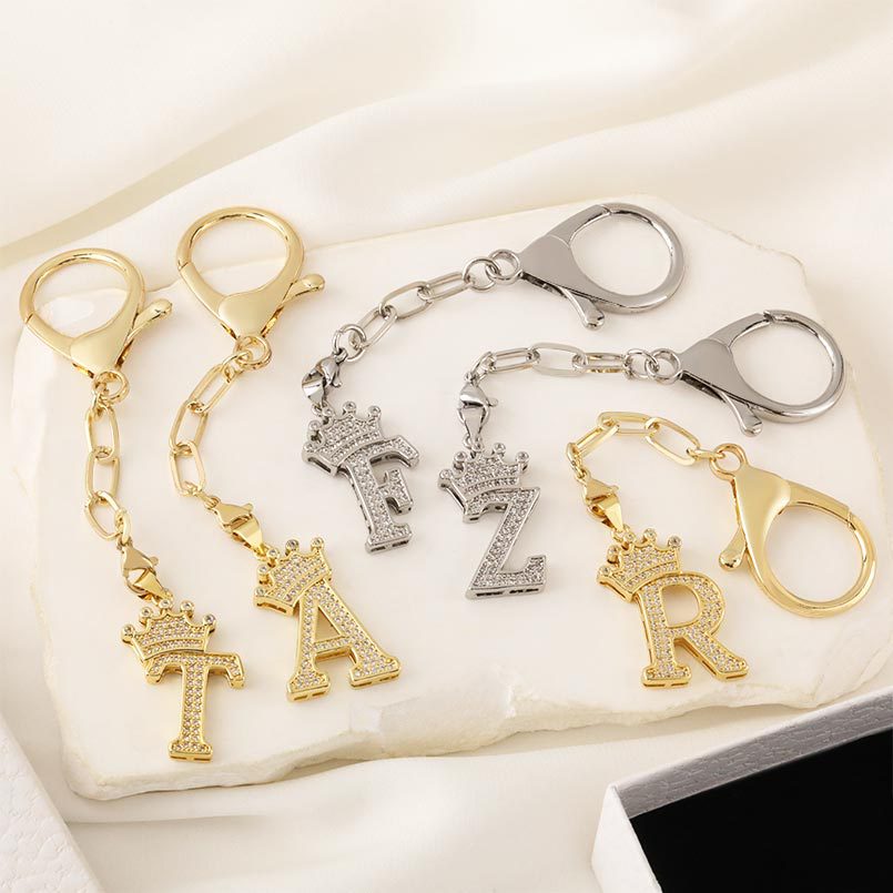 Zirconium-inlaid cross-border 26 English crown letter keychain women's European, American and Korean style fashionable bag pendant wholesale Application Scenario