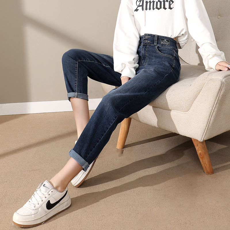 牛仔裤/带钻牛仔裤/牛仔裤阔腿/牛仔短裤女/阔腿裤细节图