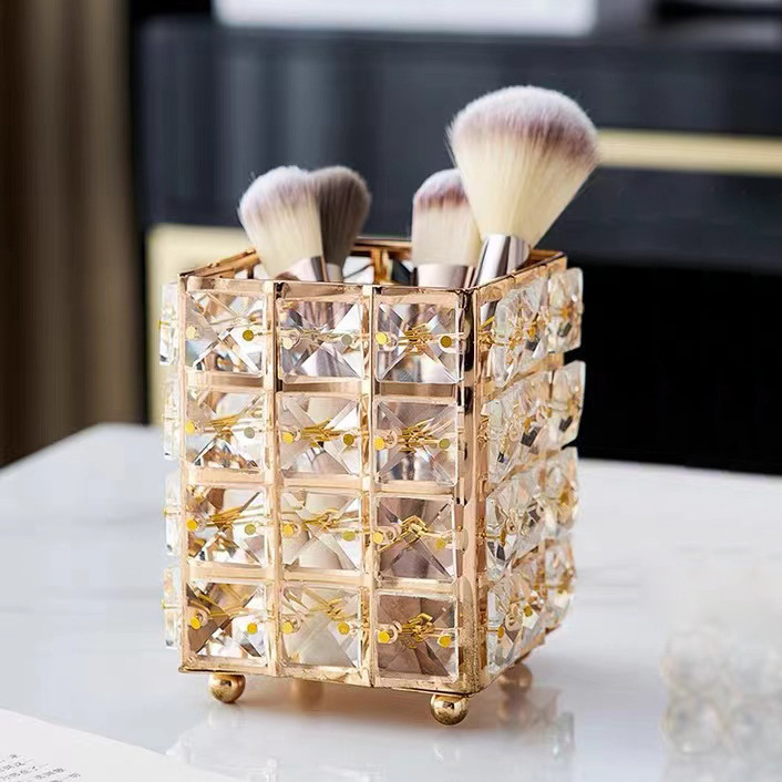 Amazon's best-selling crystal pen holder, circular creative desktop storage, makeup brush holder in stock. Makeup brush storage pen holder Specification image