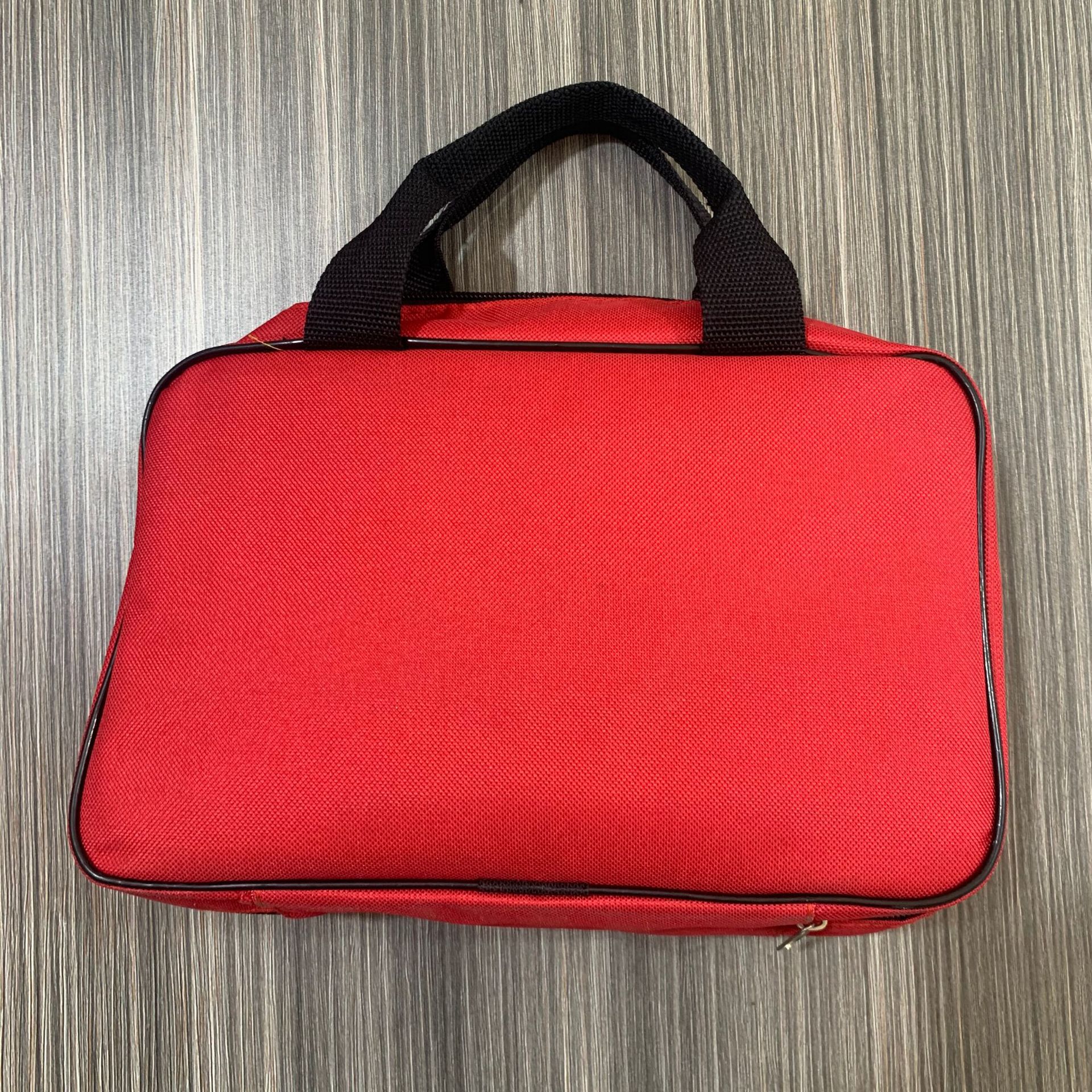 Customized first aid kits for cross-border export, various styles of first aid kits, emergency sets OEM with logo printing, first aid kits, medical supplies for outdoor use Application Scenario