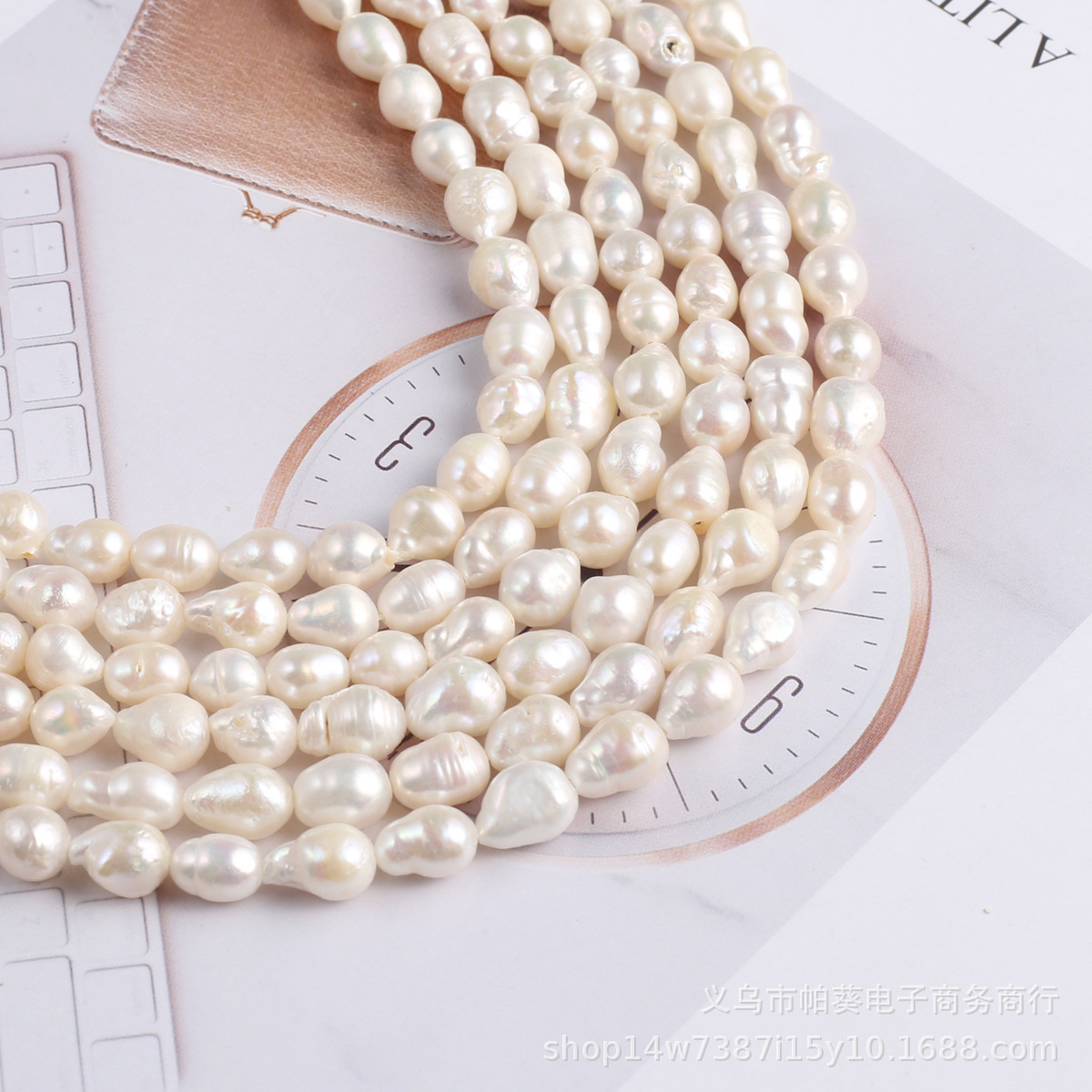 Wholesale of natural freshwater pearl teardrop-shaped Baroque DIY jewelry, handcrafted jewelry necklaces Item Picture