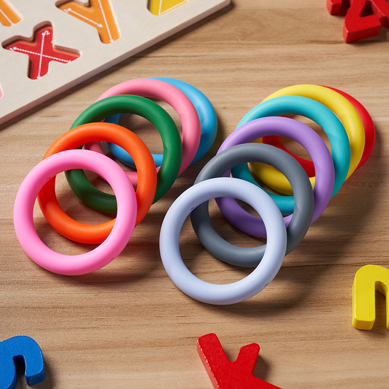 Cross-border Amazon silicone bead ring 65MM food silicone bracelet, baby teething pacifier chain accessories manufacturer wholesale full figure