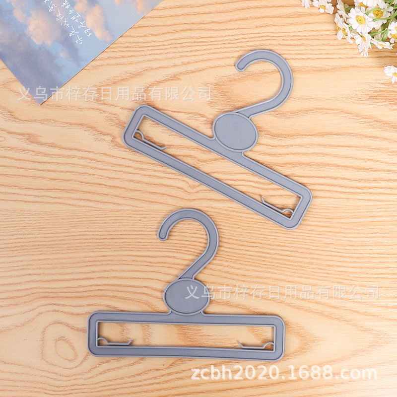 Factory direct supply of niche gray hanging plastic hook towel rack, scarf, tie, silk scarf display rack, thickened clothes hanger Specification image