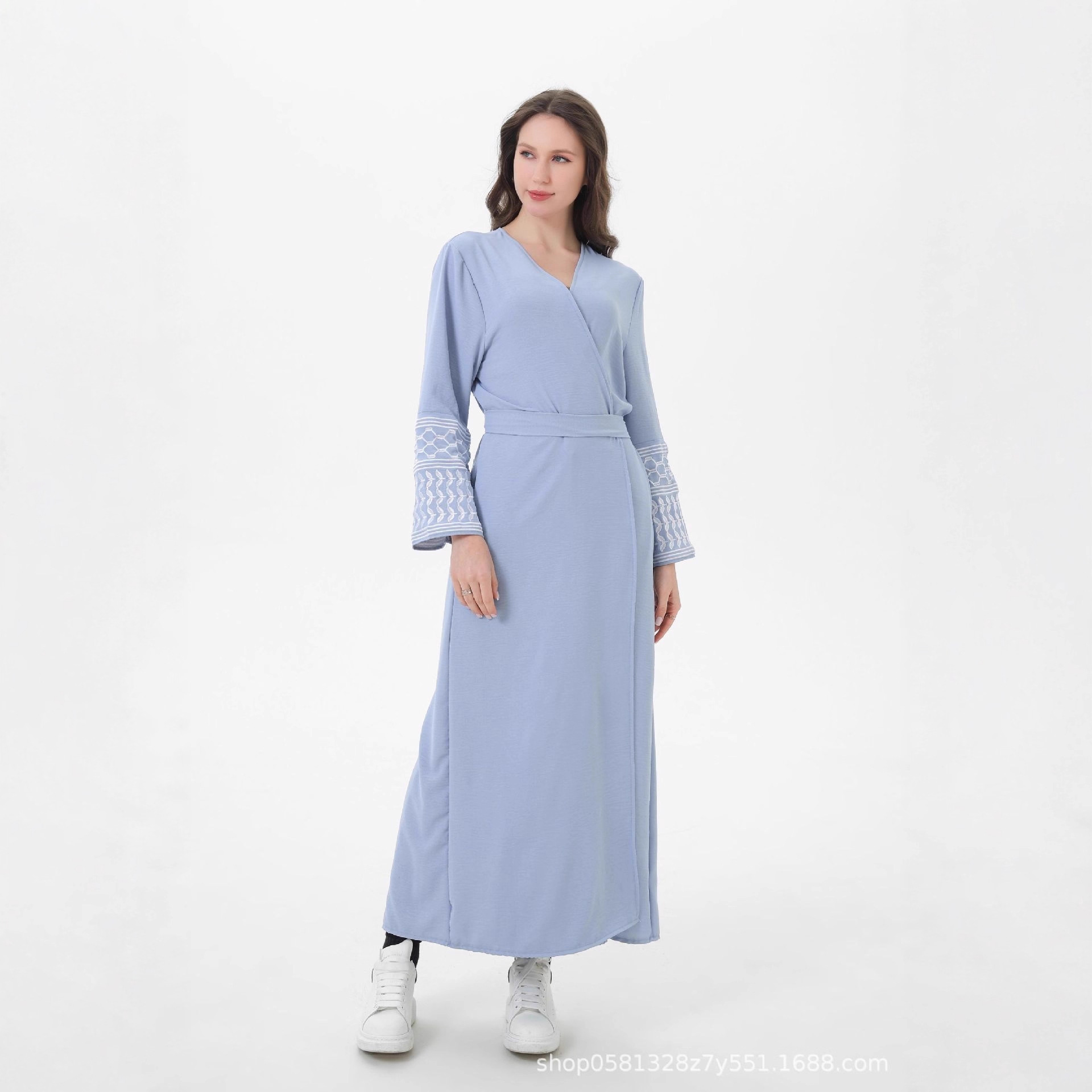 Loriya2025速卖通迪拜中东土耳其精美刺绣开衫长袍