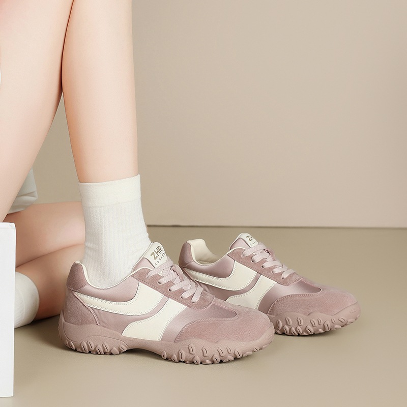 女式休闲单鞋实物图