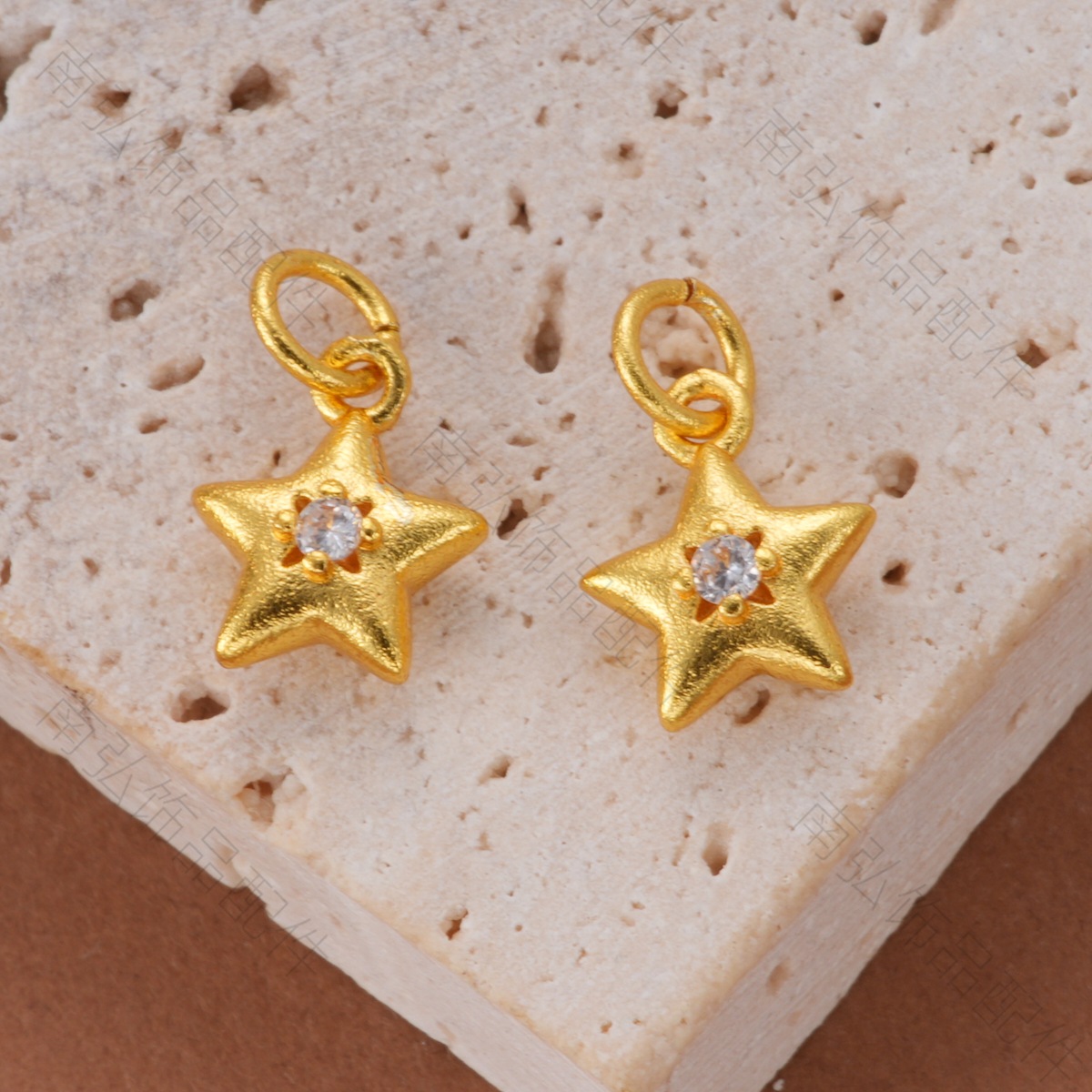 Ancient Vietnamese sand gold color retention zirconium five-pointed star pendant bracelet necklace clasp DIY jewelry accessory details Picture