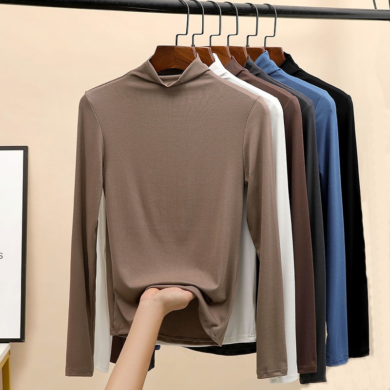 The H898 semi-high-neck modal base layer shirt is a new autumn collection for women. It can be paired with a stylish long-sleeved T-shirt top for a slimming and versatile look full figure
