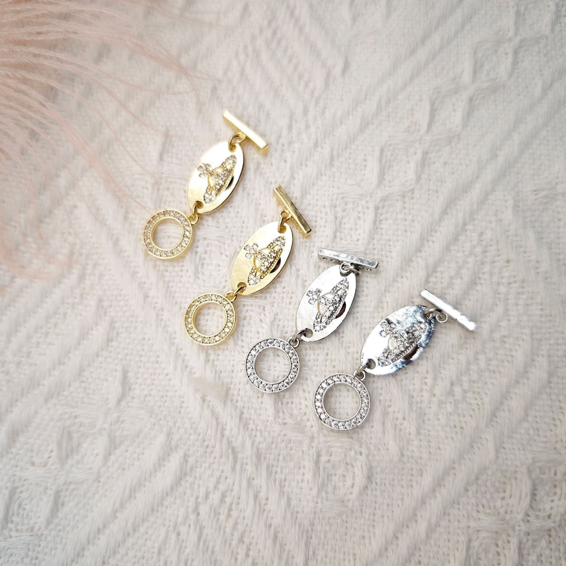 Color-preserving 18K real gold micro-inlaid Saturn connection buckle ot buckle diy accessory necklace bracelet material jewelry buckle Application Scenario