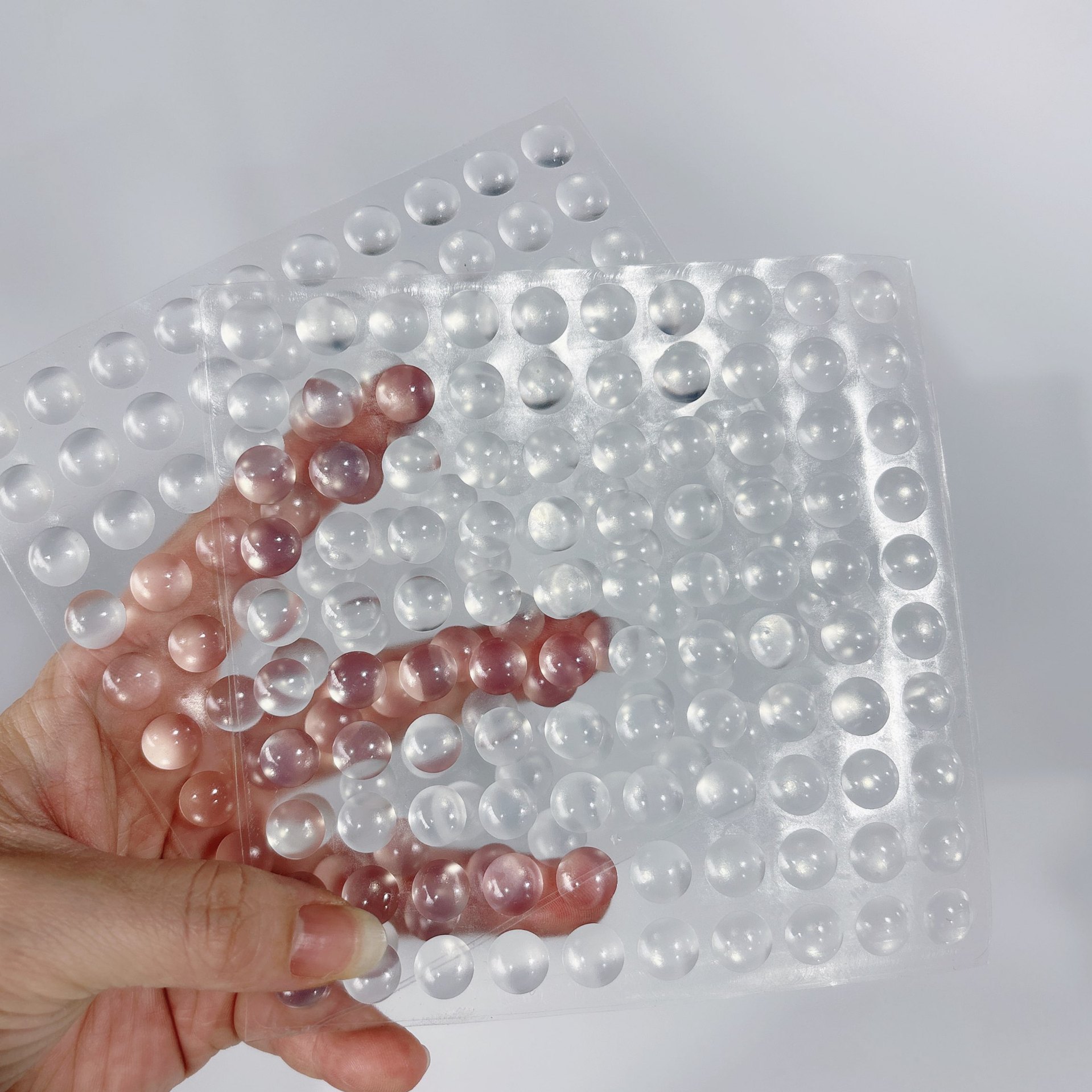 Transparent silicone anti-collision granules, anti-collision rubber granules, furniture door self-adhesive anti-collision stickers, anti-slip silicone gaskets, buffer anti-collision pads Specification drawing
