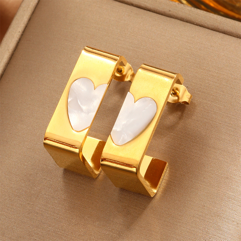 Korean-style pearl stud earrings, high-end ear clips, heart-shaped flower versatile earrings, women's jewelry wholesale Specification image