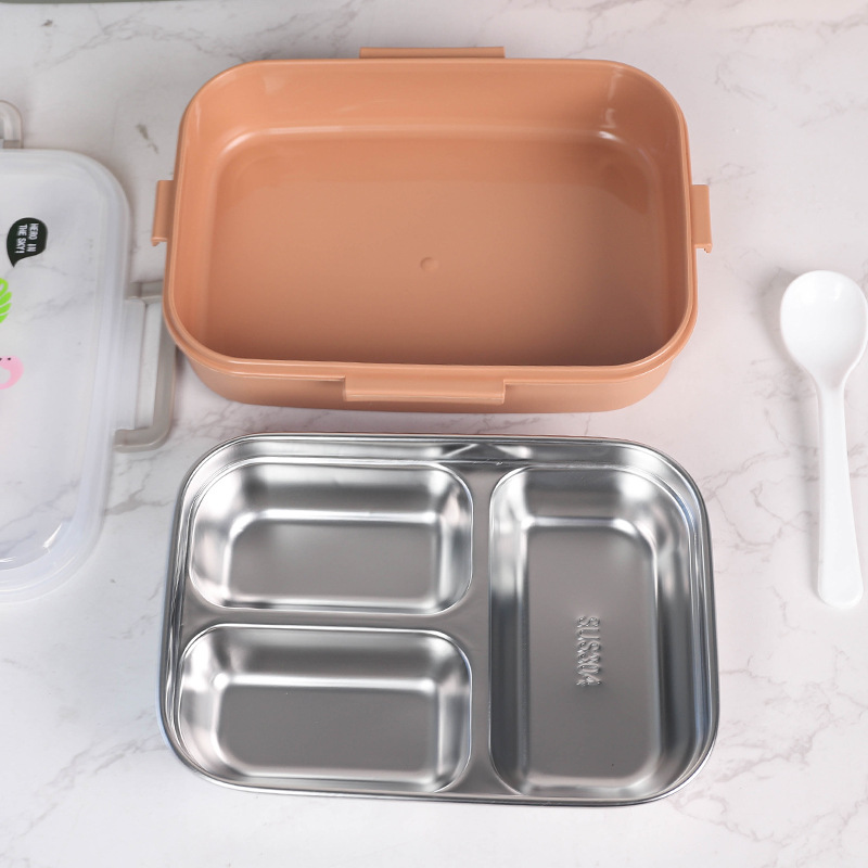 This simple student lunch box is portable for going out. It has compartments and is cute for office workers. The opening of the lunch box is simple and fashionable Application Scenario