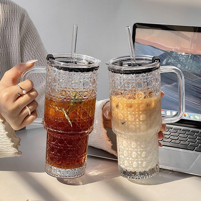 Creative large-capacity glass cups, handle beverages, cola cups, transparent covered straw cups, household double-drinking cups, water cups Specification image