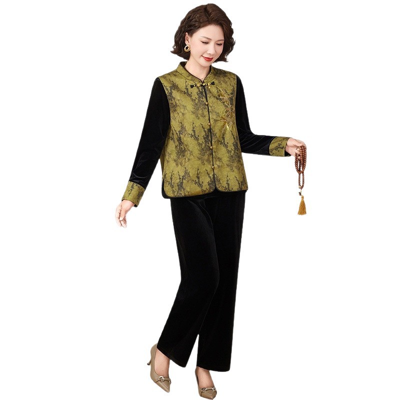 Mom's autumn Velvet set 2025 New style for middle-aged and elderly women's wear, Spring and autumn New Chinese-style traditional Chinese style vest on top Item Picture