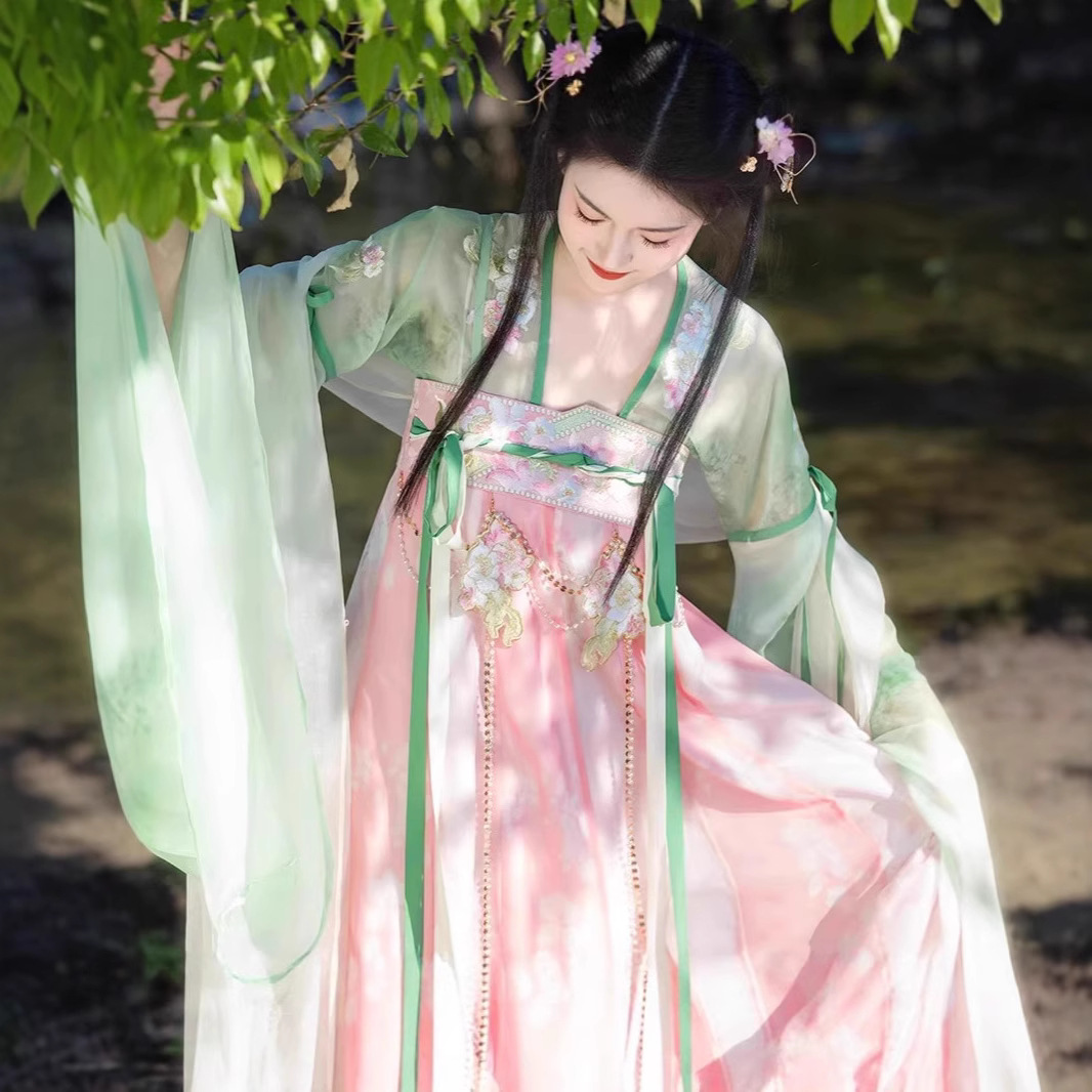 汉服女长袖中国风/明制表演服饰汉服/甲胄/表演服饰汉服/尾货细节图