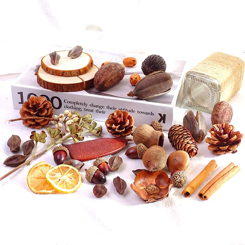 Wholesale dried pinecone flowers, Christmas decoration, DIY material packs, shooting prop accessories, natural Christmas pinecones details Picture