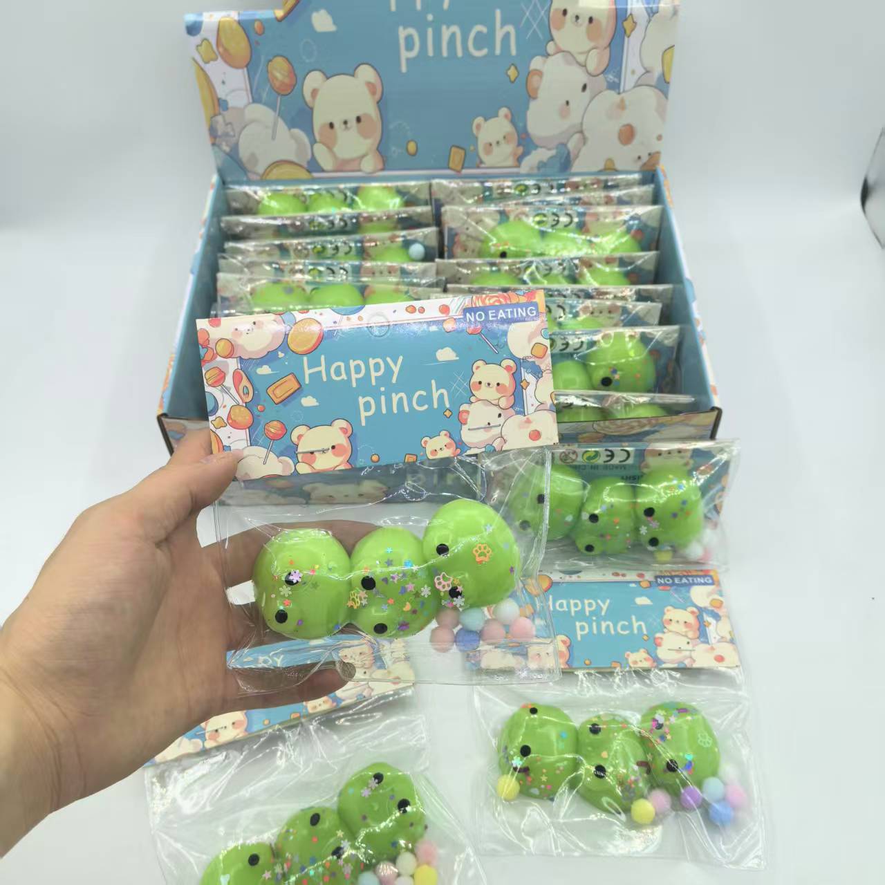 New type of card head three-in-one Frog Kneading Fun stress-relieving toy factory direct sales Application Scenario
