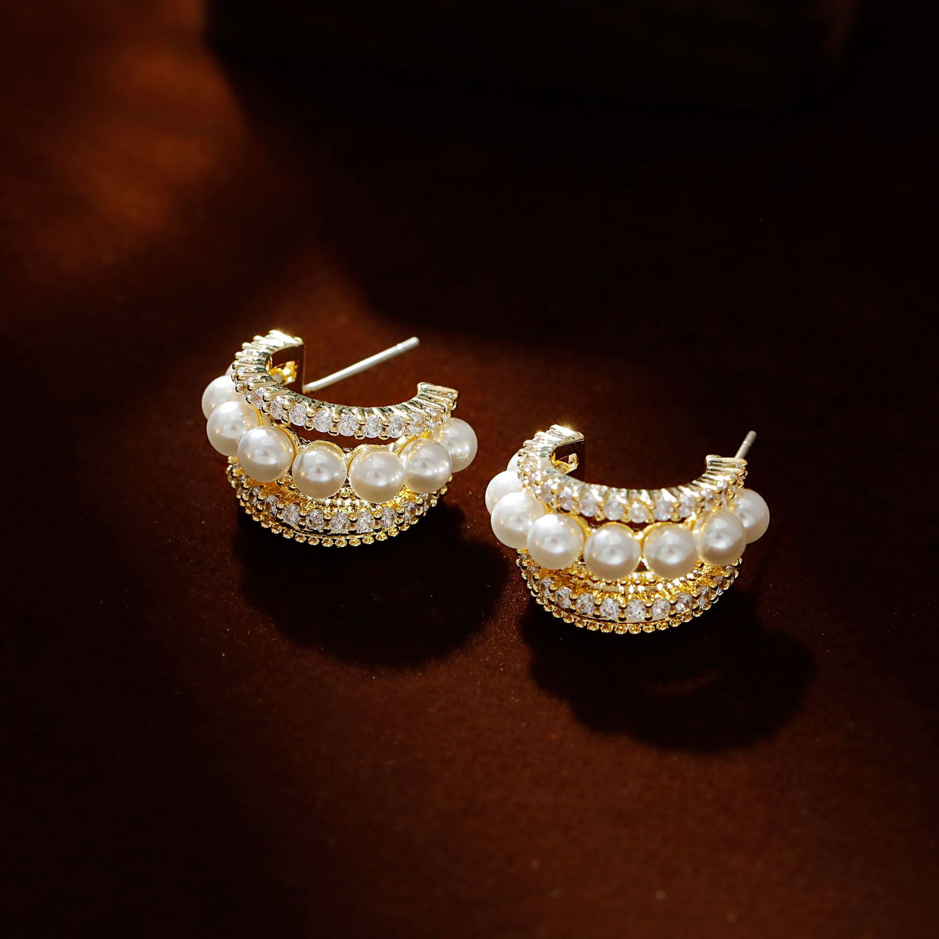 Tipo HyacinthC aretes de perlas coreanos micro circonitas pendientes de medio anillo francés temperamento vintage versátil personalidad pequeña fragancia mujer details Picture