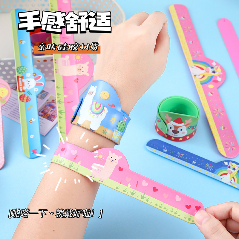 Cross-border bestsellers: Thermal transfer silicone pop rings, Halloween pop rings, Christmas pop rings, children's toy rulers Application Scenario