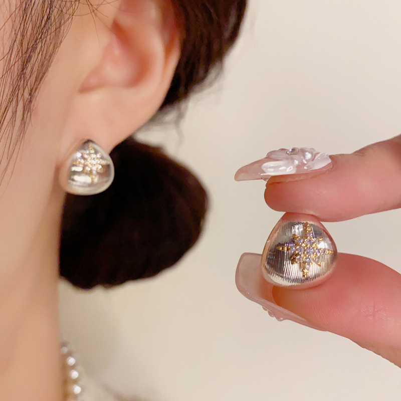 s925银针气质时尚简约金属三角形八芒星耳钉小众轻奢设计耳环批发