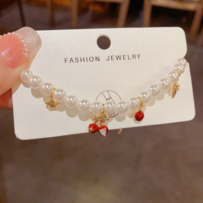 Europa y américa cross-border personalidad moda suave y versátil estrella de montaña rojo cereza perla pulsera temperamento dulce y fresco decoración de la mano details Picture