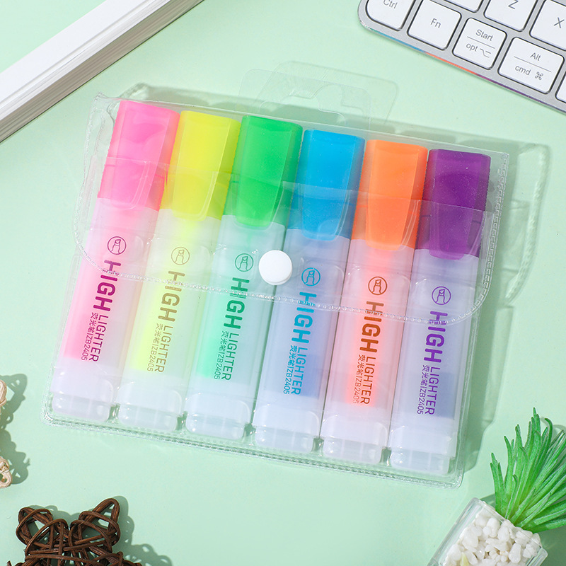 Large-capacity 6-color bold highlighter pen, highlighting key points of students' exams, high appearance level, note-taking office stationery Application Scenario