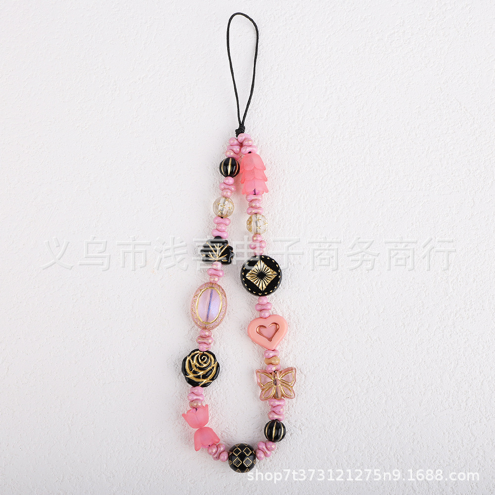 2024 Original girl pink beaded star-shaped heart mobile phone chain, camera lanyard, phone case pendant, standing camera lanyard Application Scenario