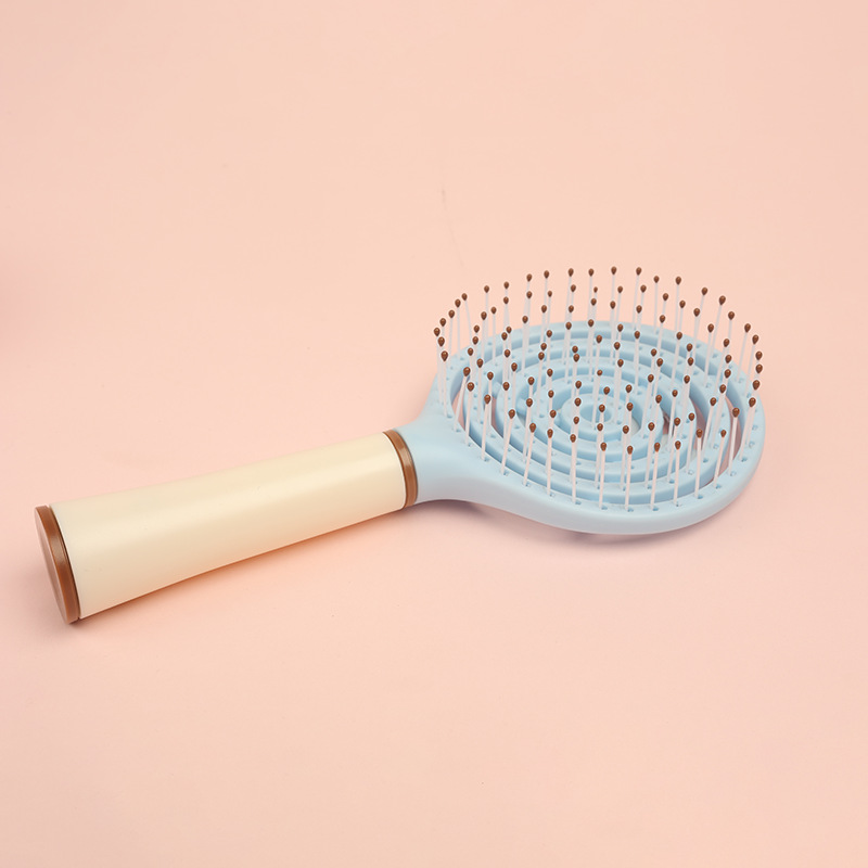 The new small-sized cartoon hollowed-out ribs comb from Baihe is cute, portable and a mini handheld hair massage comb with multiple colors and patterns Application Scenario