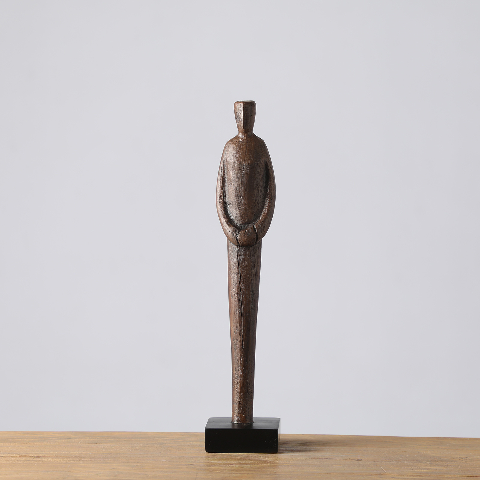 2026 New modern and simple resin figure figurines, creative art decorations for the living room entrance, home tabletop handicrafts Specification image