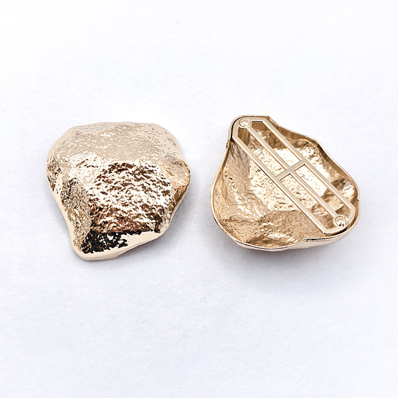 Zinc alloy swimsuit buttons, swimsuit decorative buttons, metal chest connection buttons, European and American style, light luxury and high-end accessory accessories details Picture