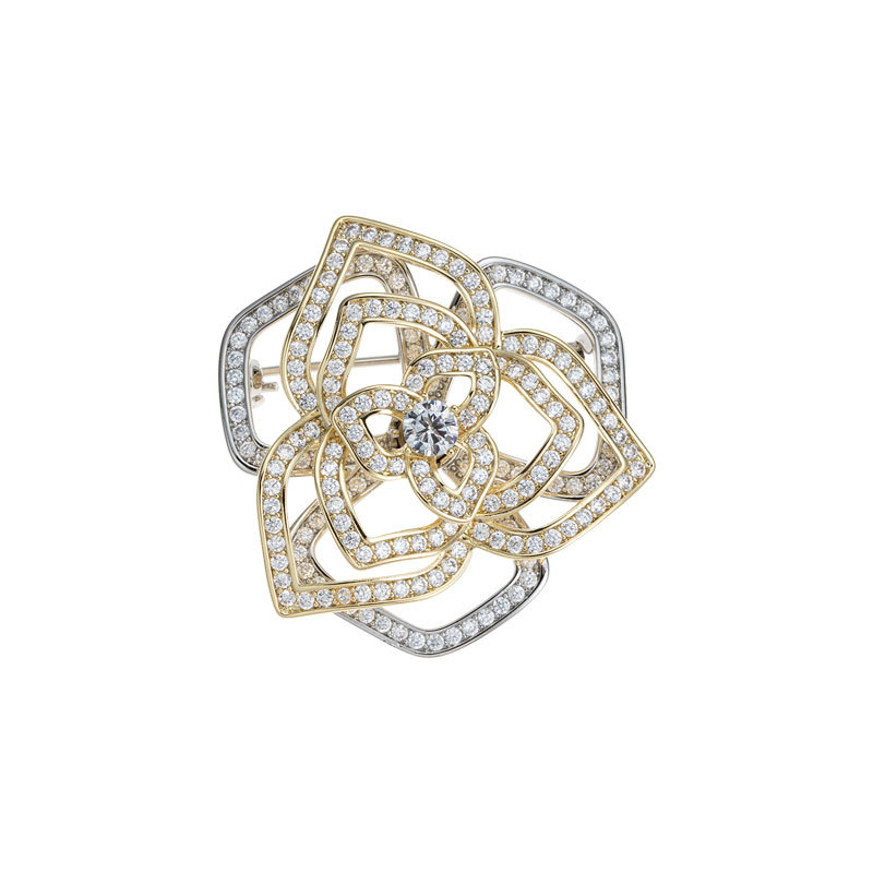 Simple and versatile rotating mountain CHA flower brooch, a fashionable and light luxury style plant and flower brooch with a niche and high-end feel Item Picture