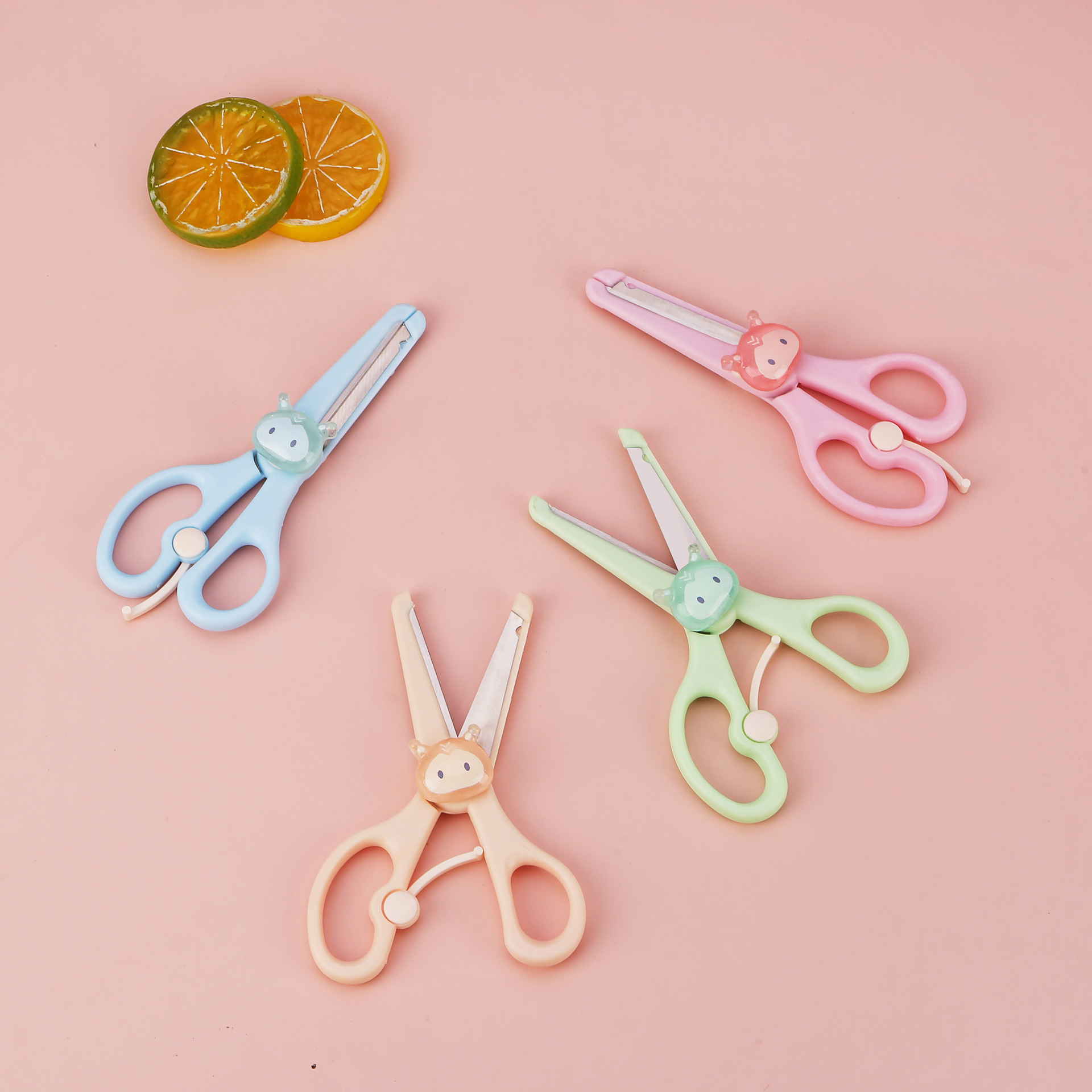 Pioneer 1284 Cartoon helps safely cut children's scissors, learn stationery, and do hand paper-cutting Specification image